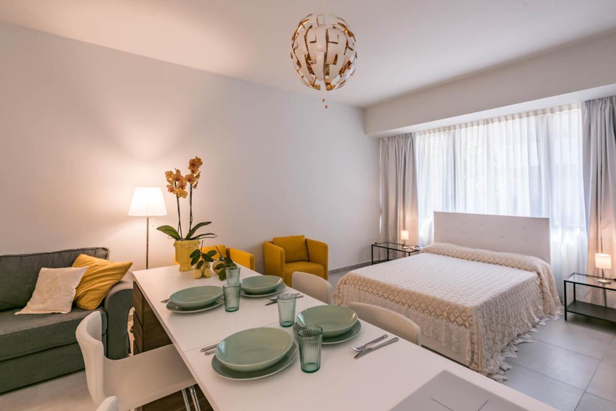 Апартаменти Le Residenze Di Don Nino Лечче Екстер'єр фото